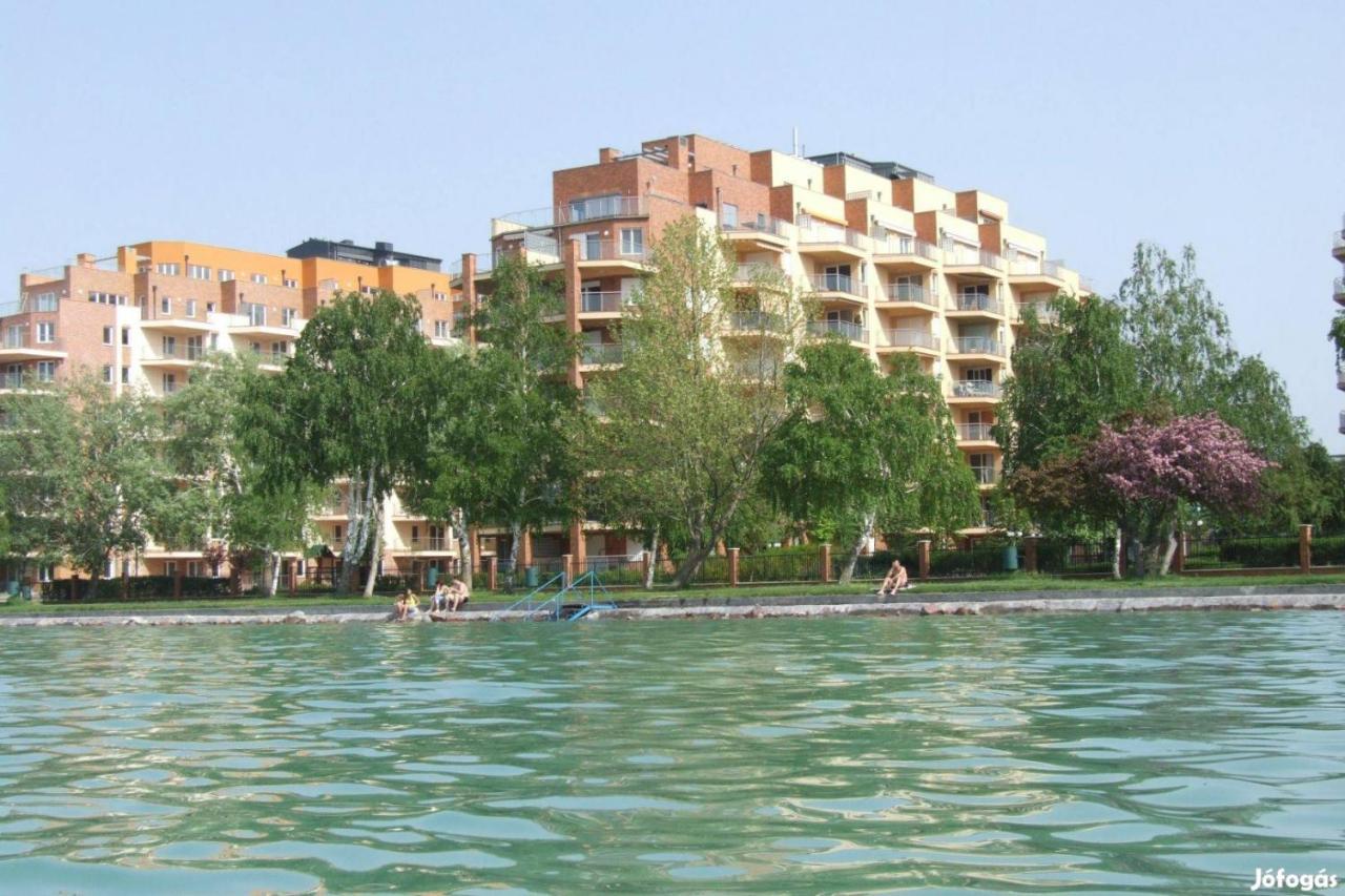Galeriusbeach Deluxe Apartment Siófok Exterior foto