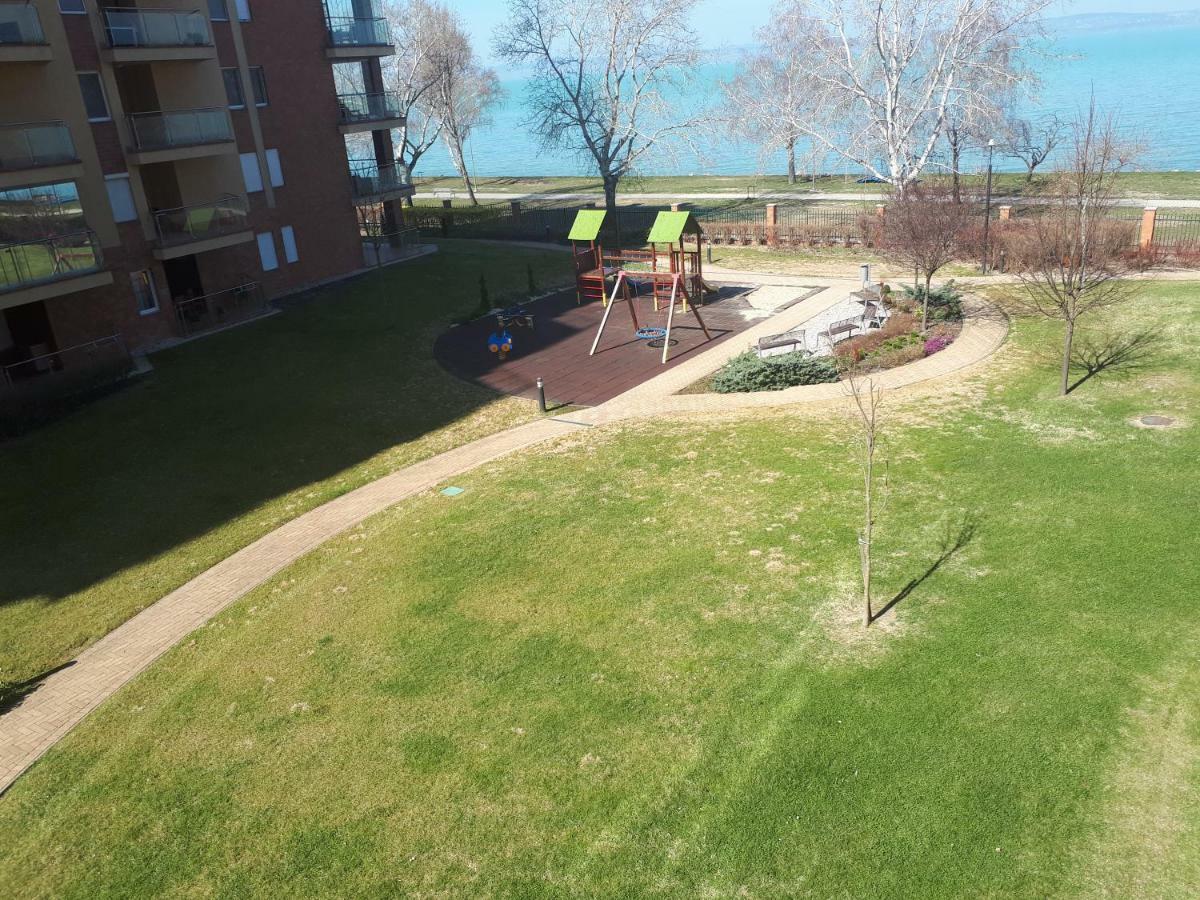 Galeriusbeach Deluxe Apartment Siófok Exterior foto